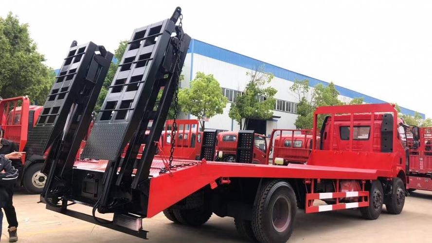 解放三轴挖掘机平板拖车15吨挖掘机平板运输车支持分期付款